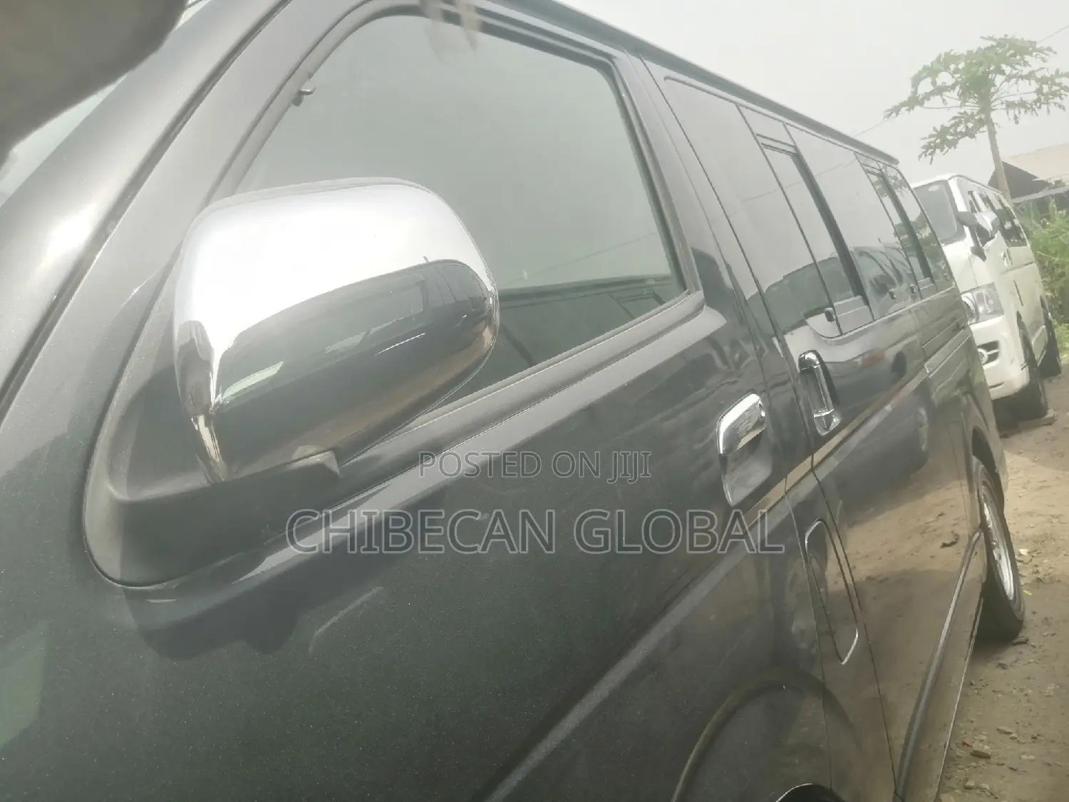 Toyota HiAce 2010 Black
