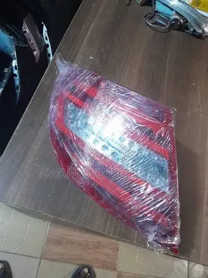 Back Light C300 2008 T 2014