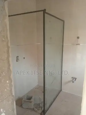 Walk in Shower Glass for Bathroom