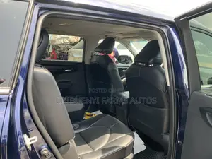 Toyota Highlander XLE 2021 Blue