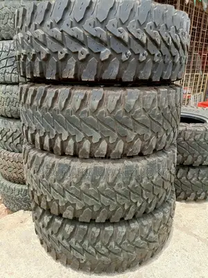 35*12/50r17 Land Cruise /Tundra
