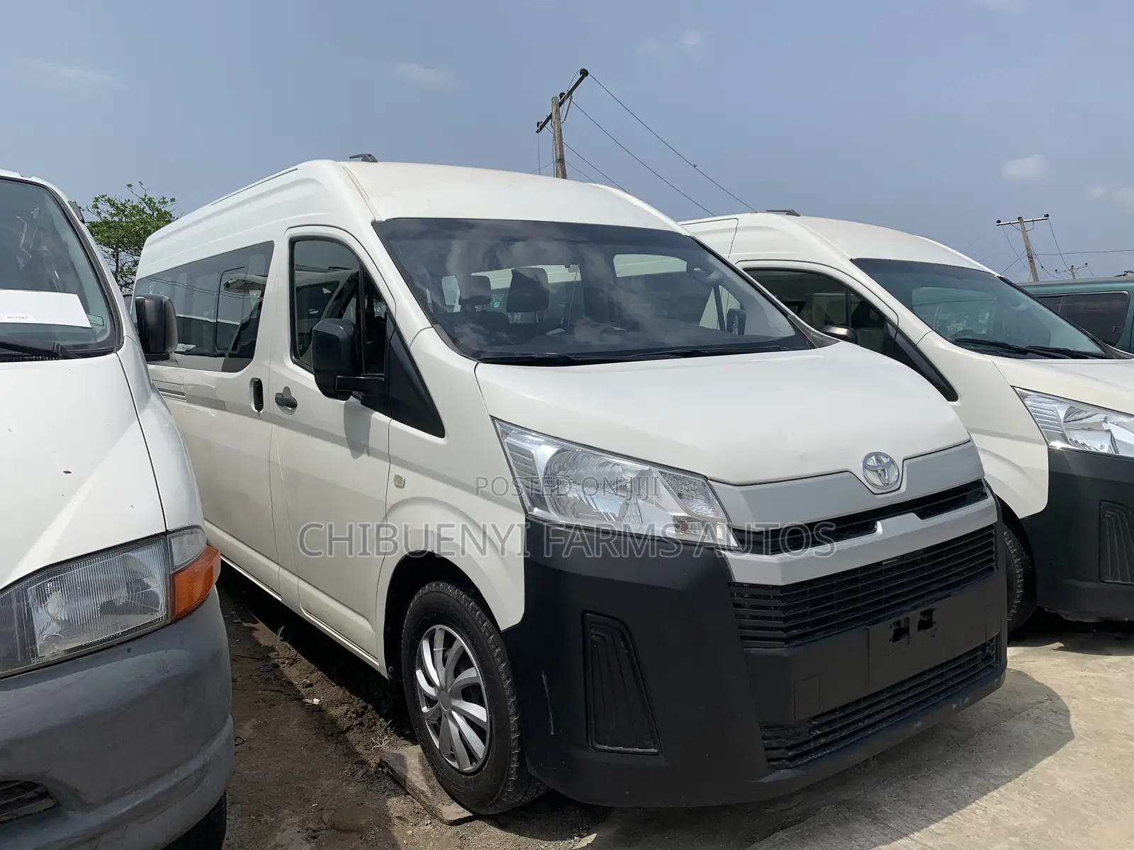 Toyota HiAce 2021 White