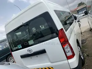 Toyota HiAce 2020 White