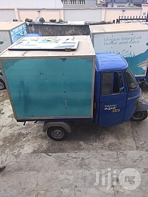 Piaggio 2003 Red