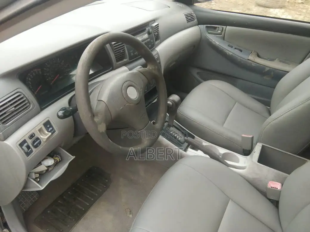 Toyota Corolla 2005 Silver