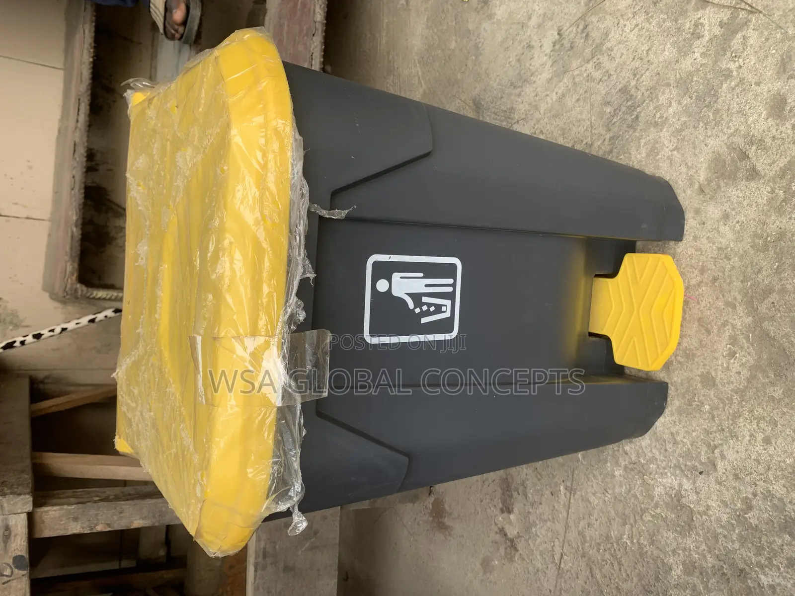 45 Liters Pedal Bin
