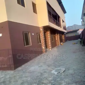 2bdrm Apartment in Ogombo for rent