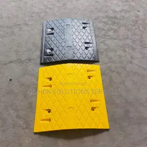 Rubber Speed Breaker, For Road, 500x400x75 Mm