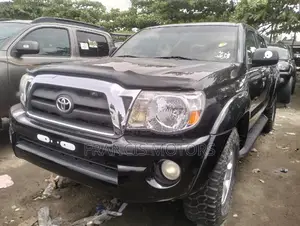 Toyota Tacoma 2010 Black