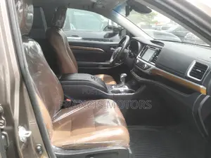 Toyota Highlander 2015 Brown