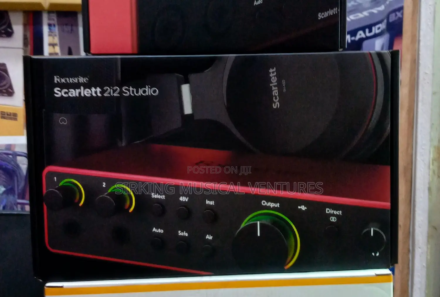 Focusrite 4th Gen Scarlet 2i2 Studio Bundle