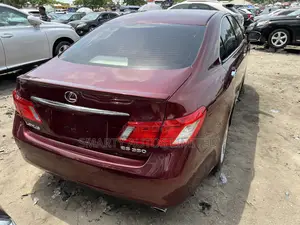 Lexus ES 350 2011 Red