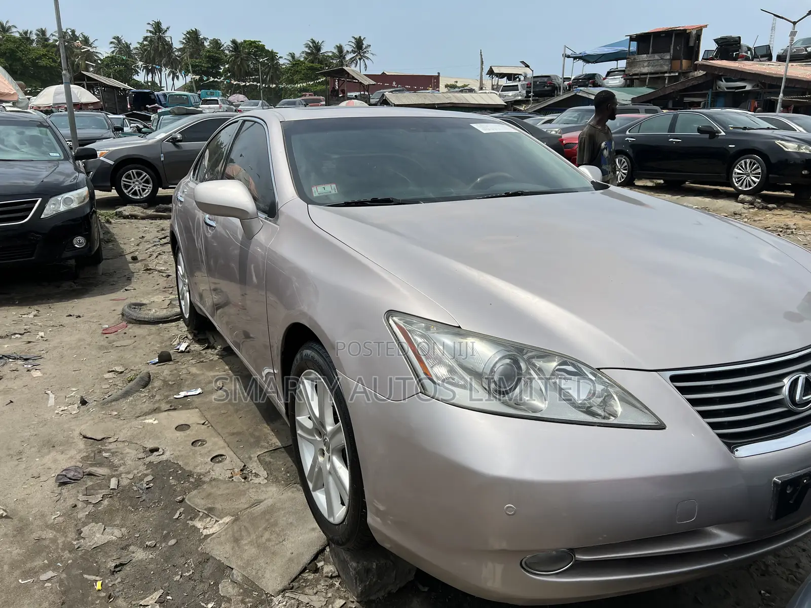 Lexus ES 350 2011 Gold