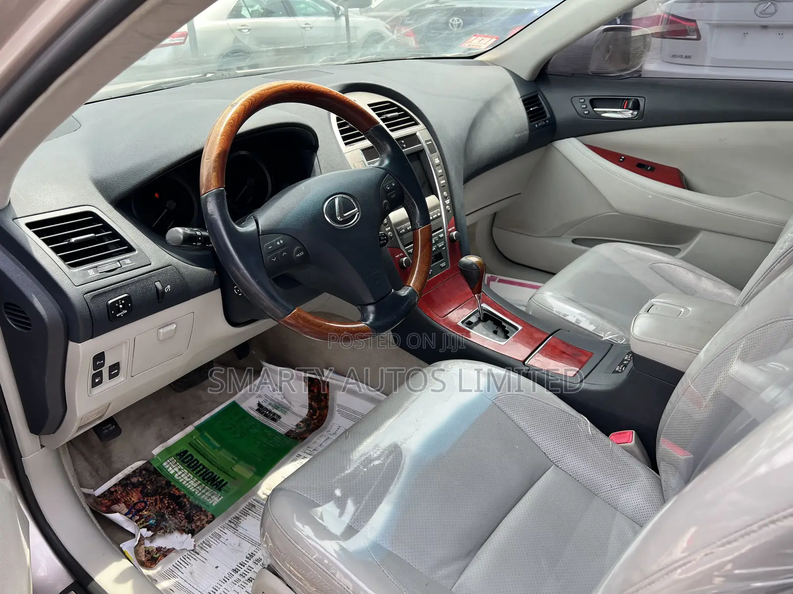 Lexus ES 350 2011 Gold