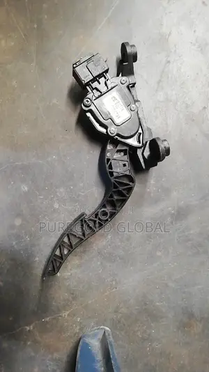 Kia Rio 2012 and 2014 Pedal