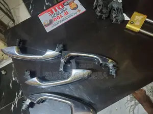 C300 2015/16 Complete Door Handles _ Key