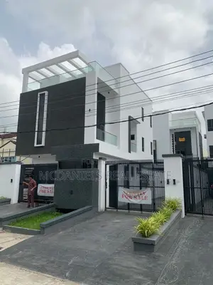 5bdrm Duplex in Lekki Phase 1 for sale