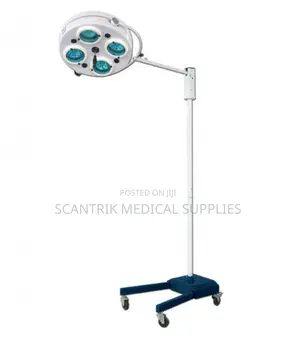 4 Operating Lamp Bulbs