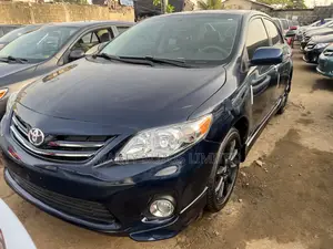 Toyota Corolla 2013 Blue