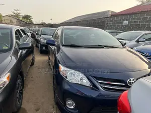 Toyota Corolla 2013 Blue