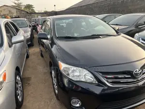 Toyota Corolla 2011 Black