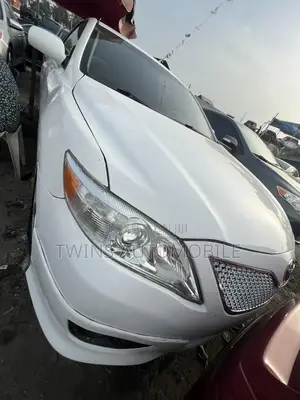 Toyota Camry SE 4dr Sedan (2.5L 4cyl 6A) 2011 White