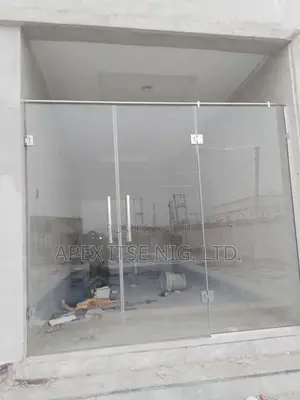 Hinged Door Pool