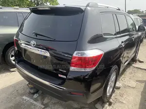 Toyota Highlander 2011 Black