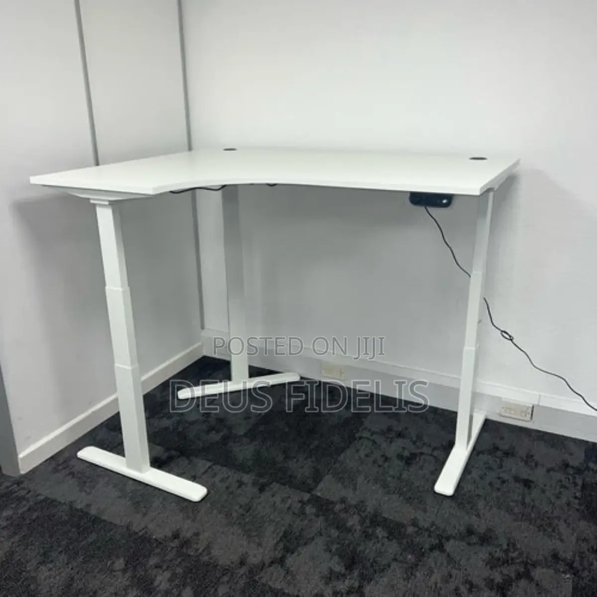 Adjustable Electric Office Table. L Shape Electric Table