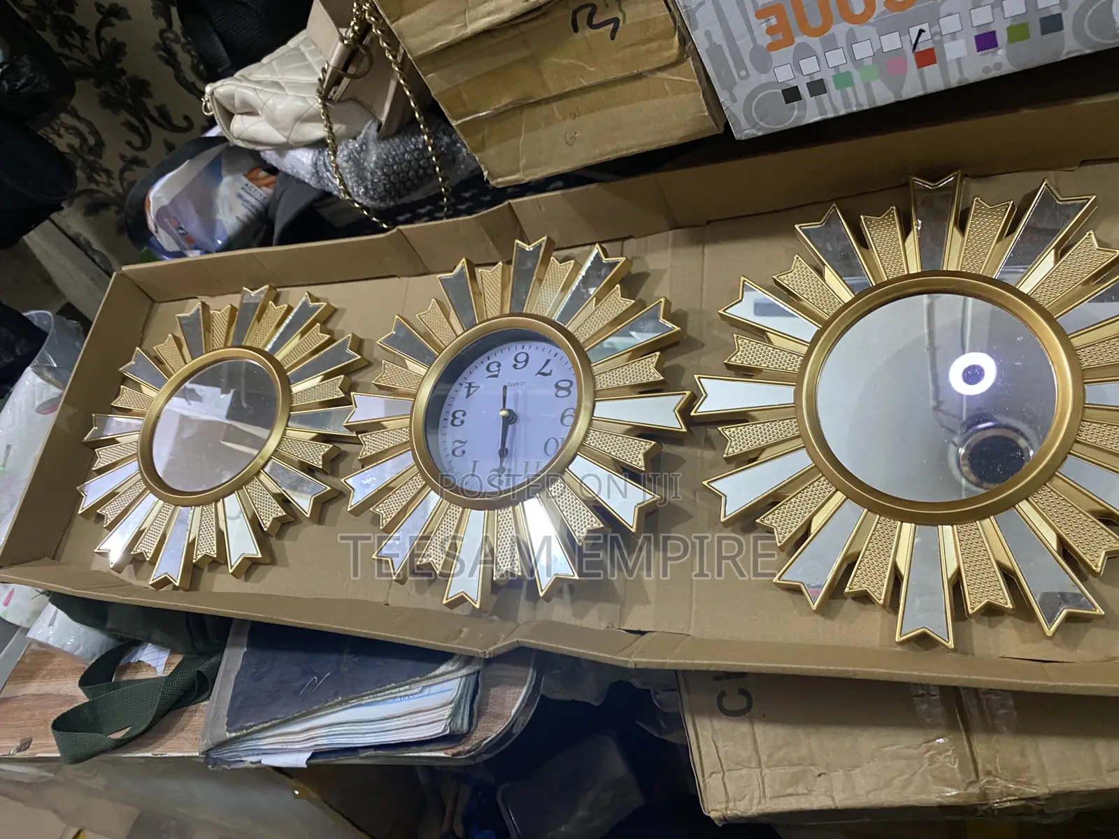 Wall Clock With Decorative Glass