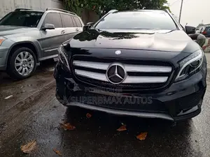 Mercedes-Benz GLA 250 2016 Black