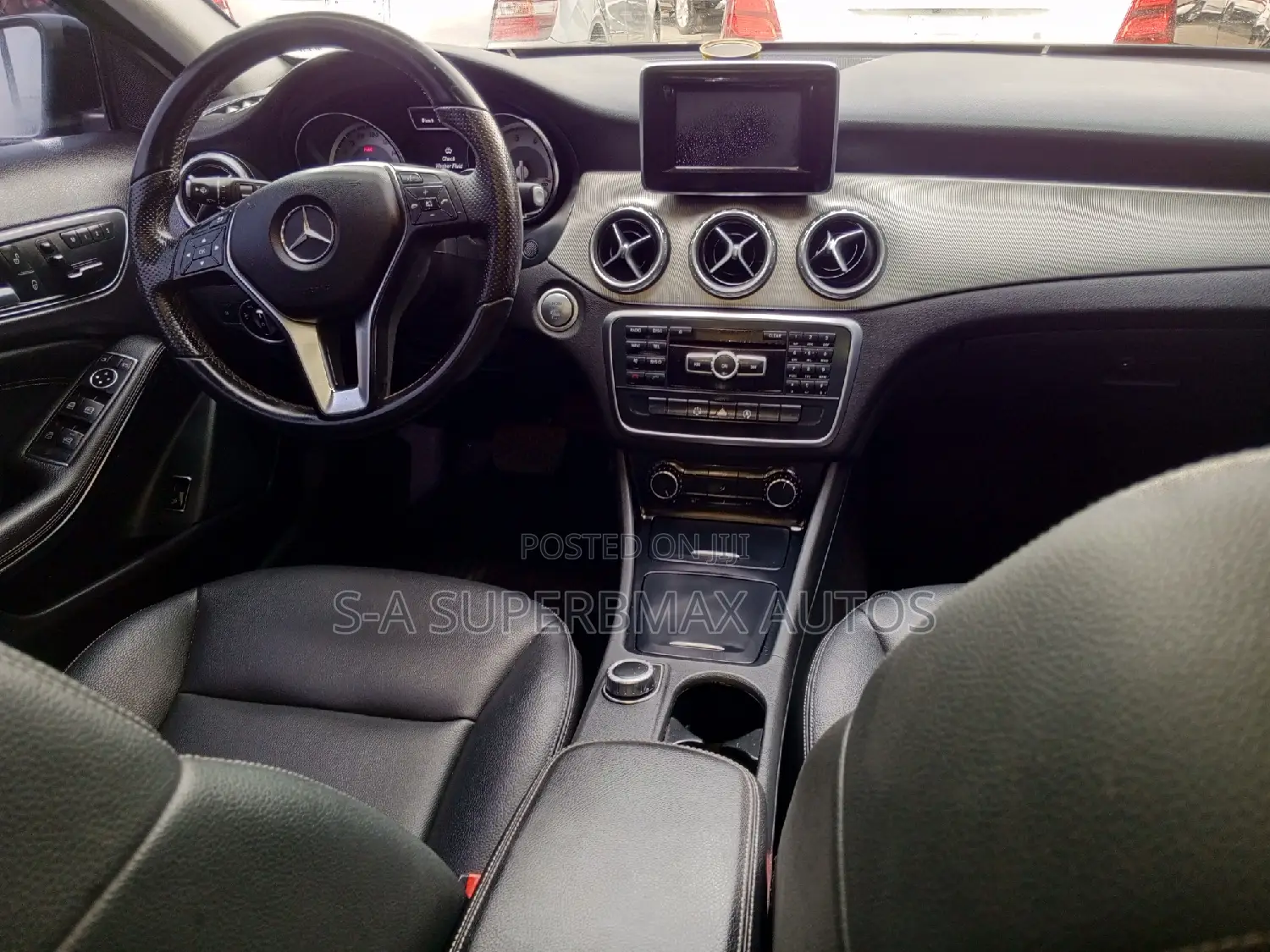 Mercedes-Benz GLA 250 2016 Black