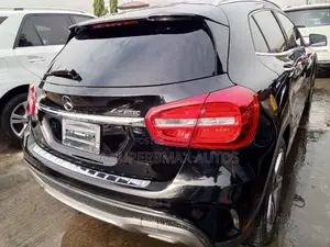 Mercedes-Benz GLA 250 2016 Black