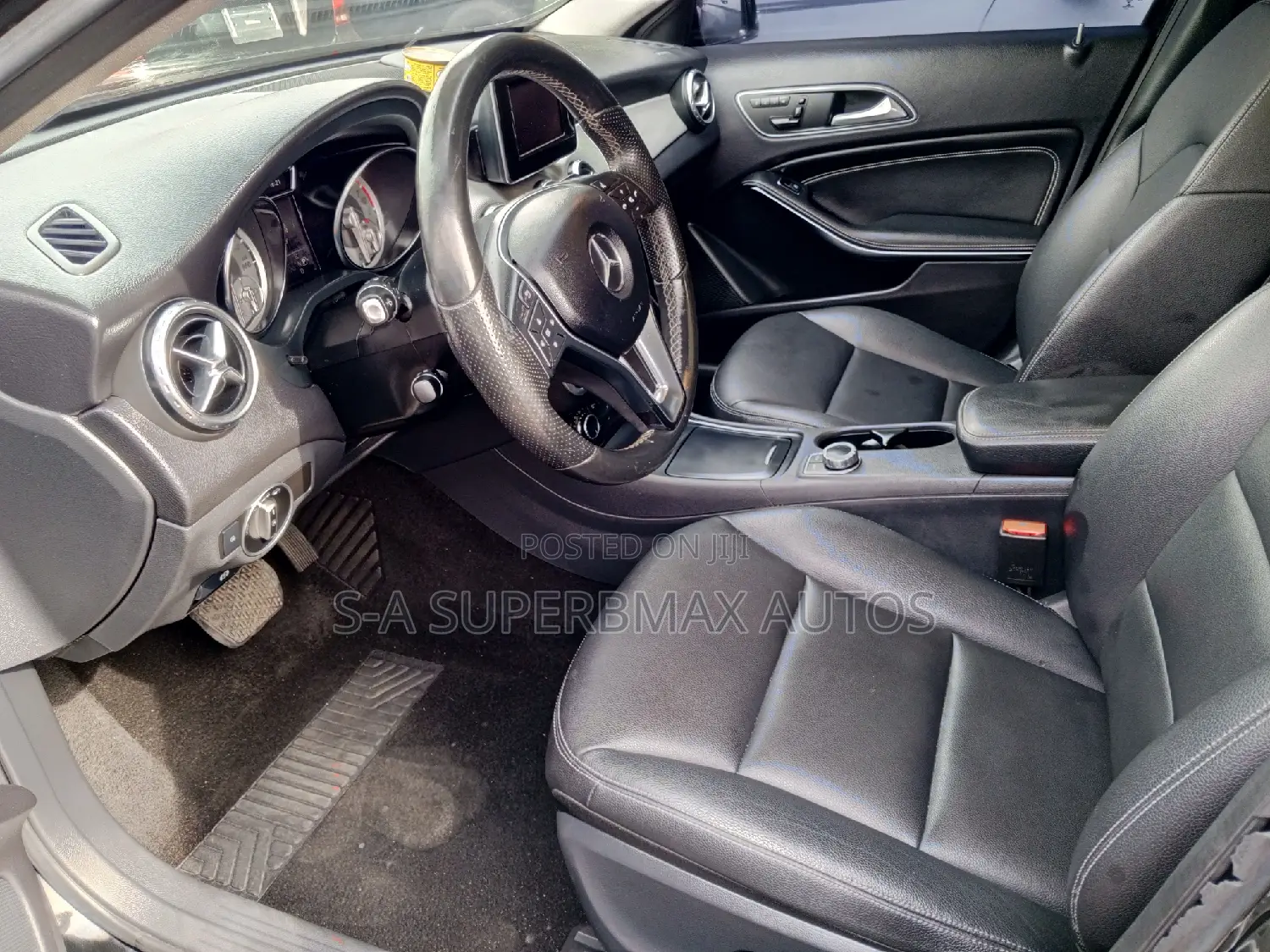 Mercedes-Benz GLA 250 2016 Black