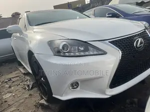 Lexus IS 250 Automatic 2012 White