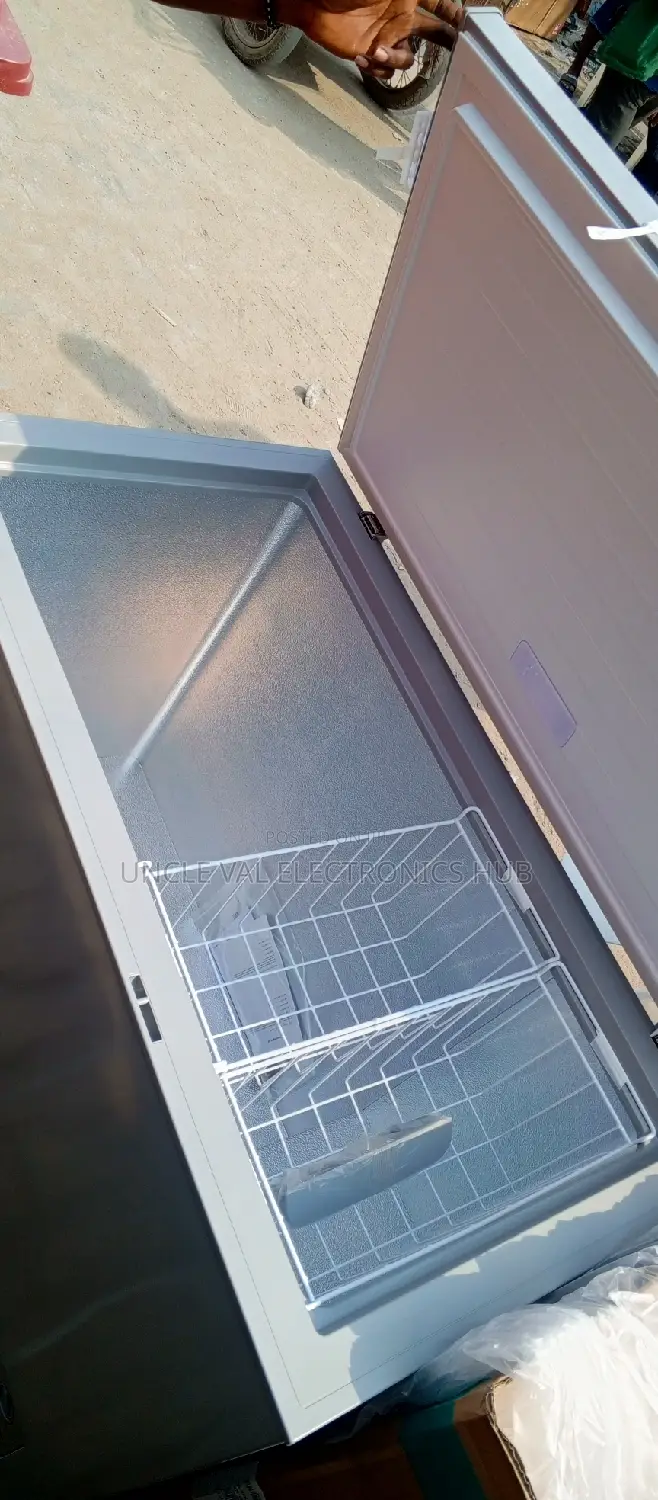 Hisense Chest Freezer 390SH