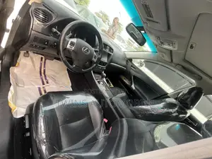 Lexus IS 250 Automatic 2012 White