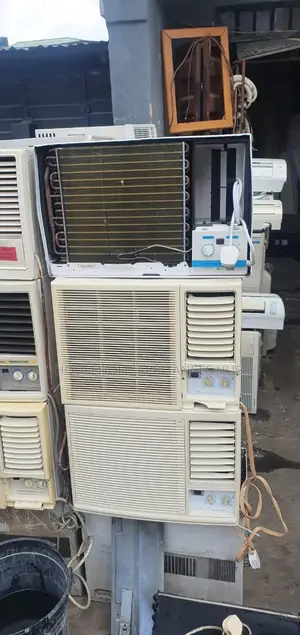 Window Unit Air Conditioner 1hp, 1.5hp