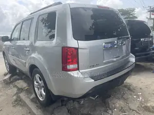 Honda Pilot 2012 Silver