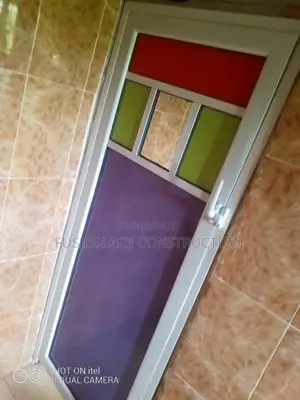 Toilet Door’S