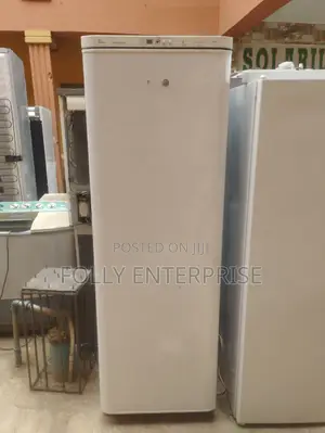 Upright Freezer (Standing) 8 Steps