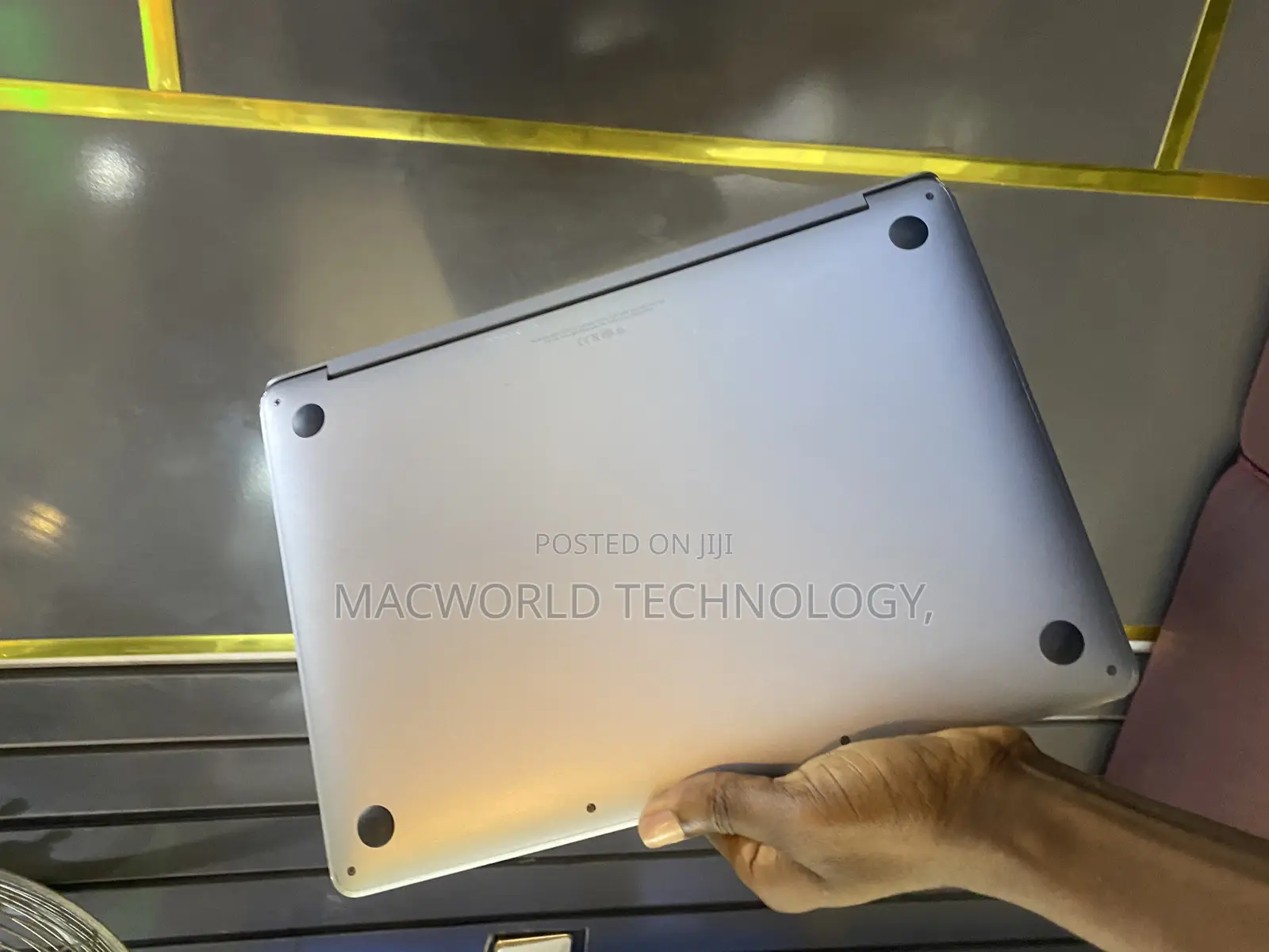 Laptop Apple MacBook Pro 2020 8GB Intel Core I5 SSD 256GB