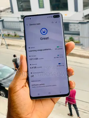 Photo - Samsung Galaxy S10 Plus 128 GB Black