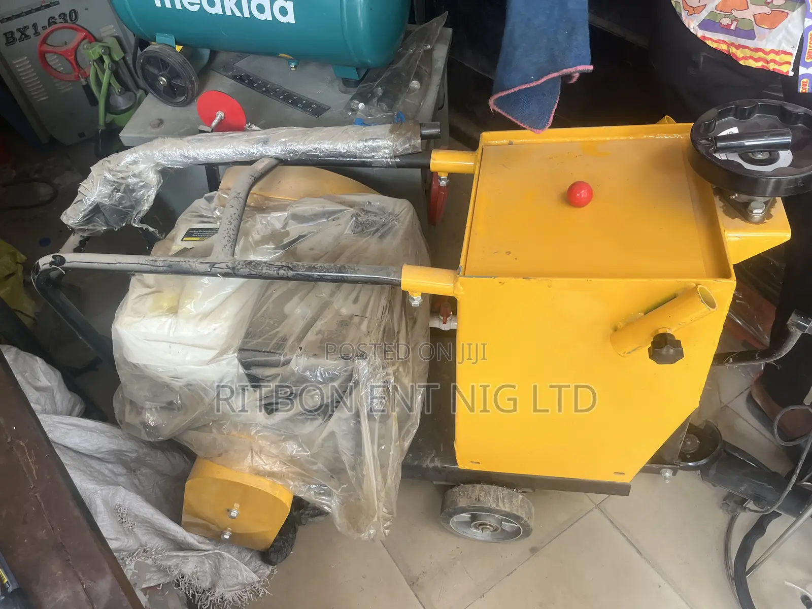 18” Asphalt Road Cutter