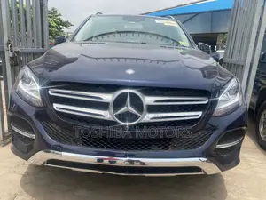 Mercedes-Benz GLE-Class GLE 350d 4MATIC 2017 Blue