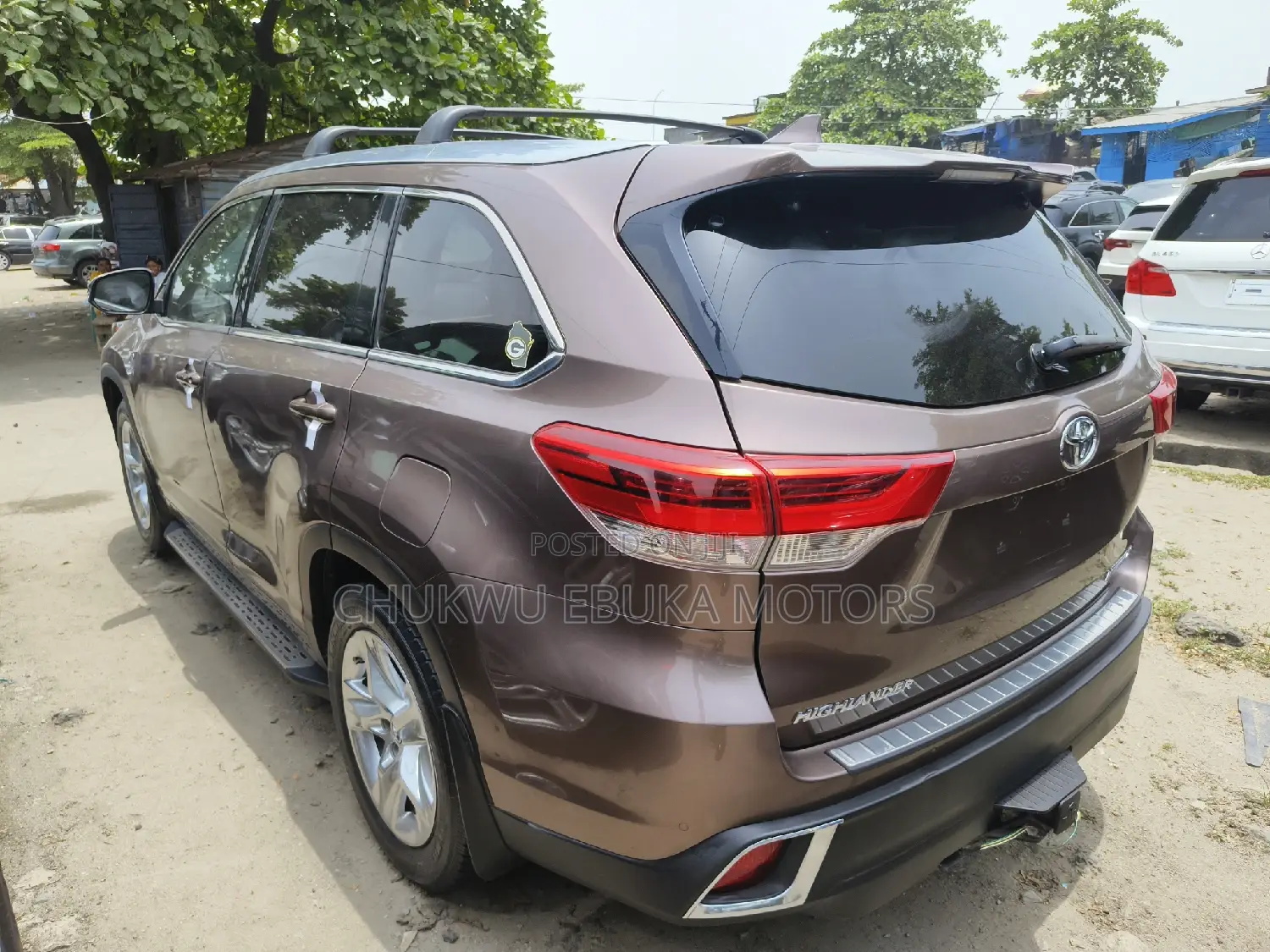 Toyota Highlander 2018 Brown