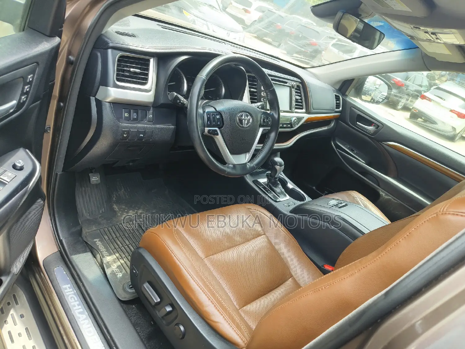 Toyota Highlander 2018 Brown