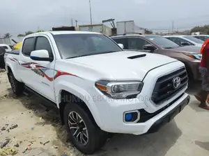 Toyota Tacoma TRD Sport 2021 White