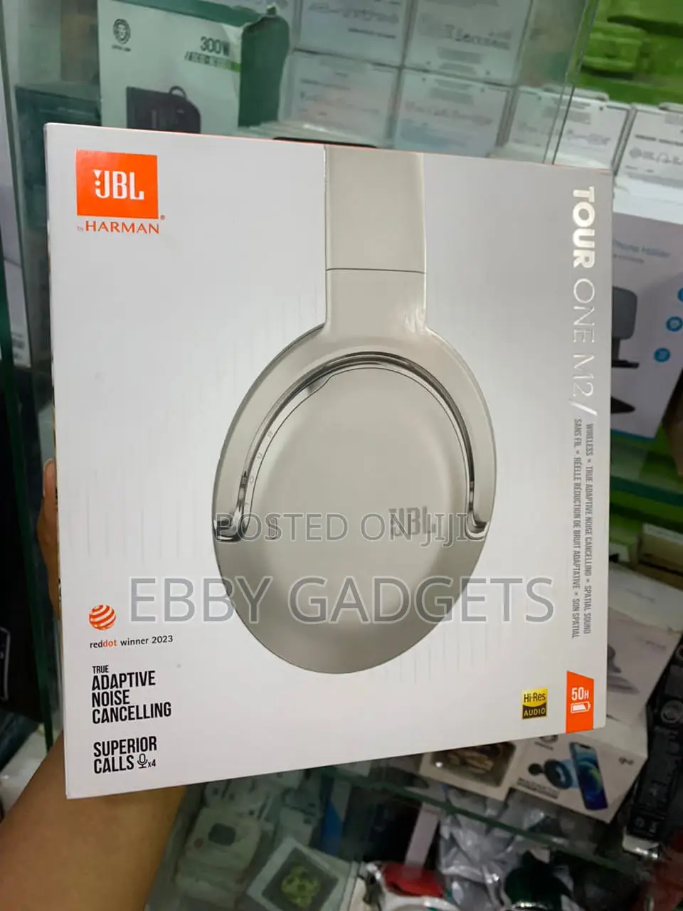 JBL Tour One M2