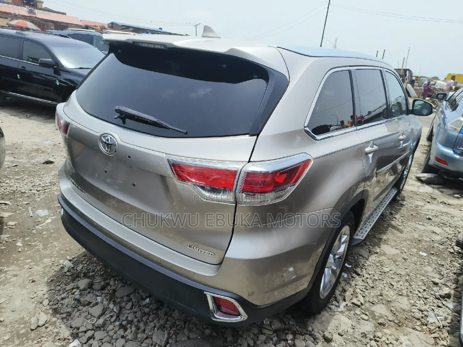 Toyota Highlander 2017 Gold